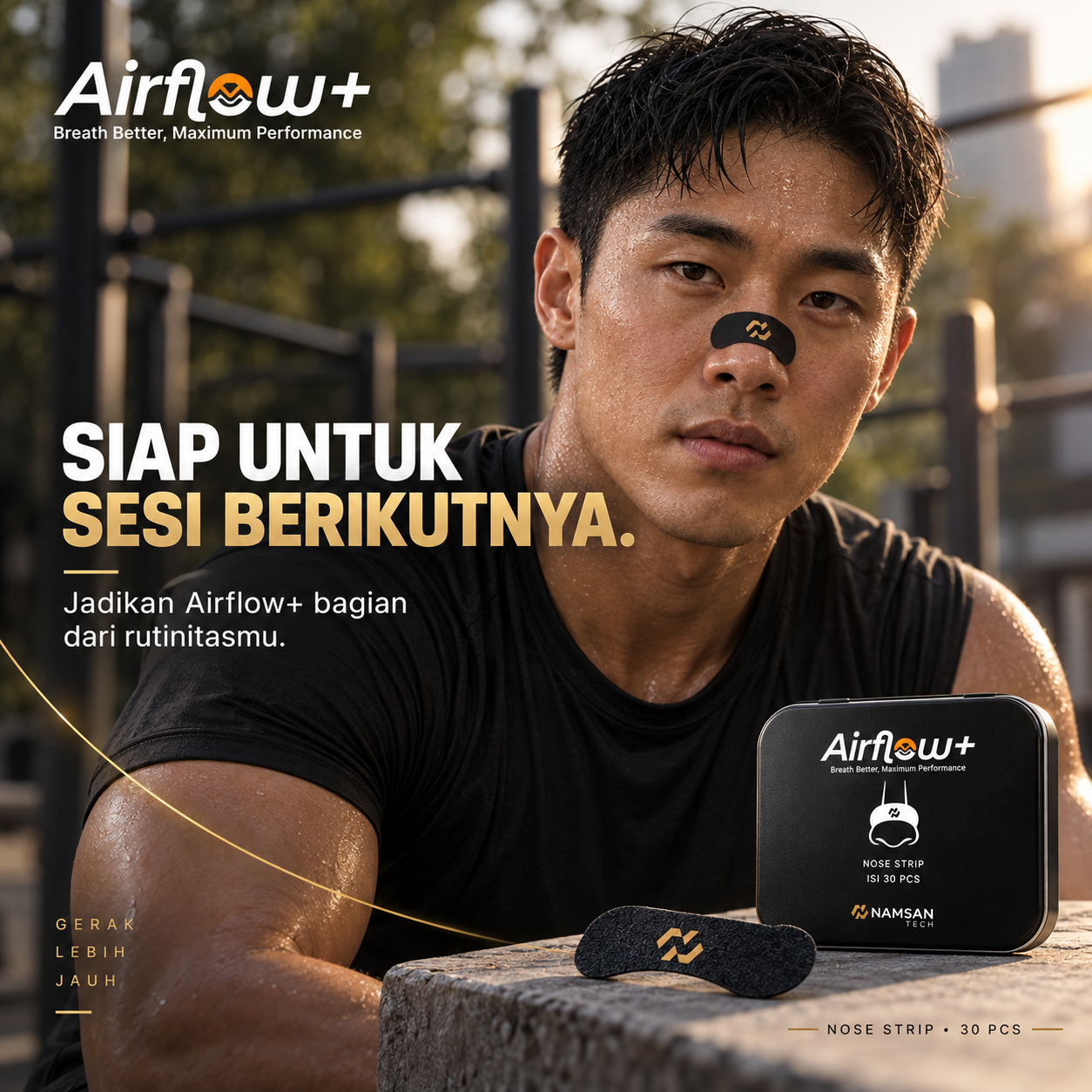 Atlet memakai Airflow+ Black saat latihan outdoor